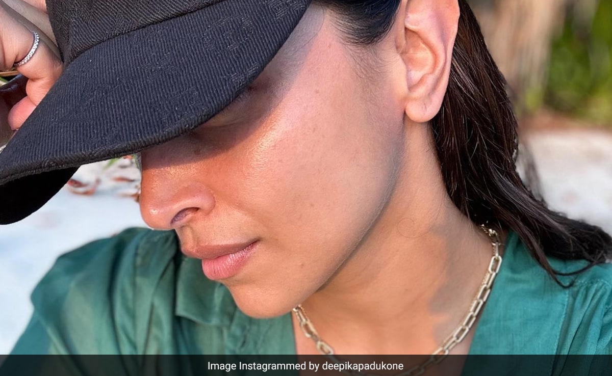 On Deepika Padukone’s No Makeup Pic, A Beauty Influencer’s Comment