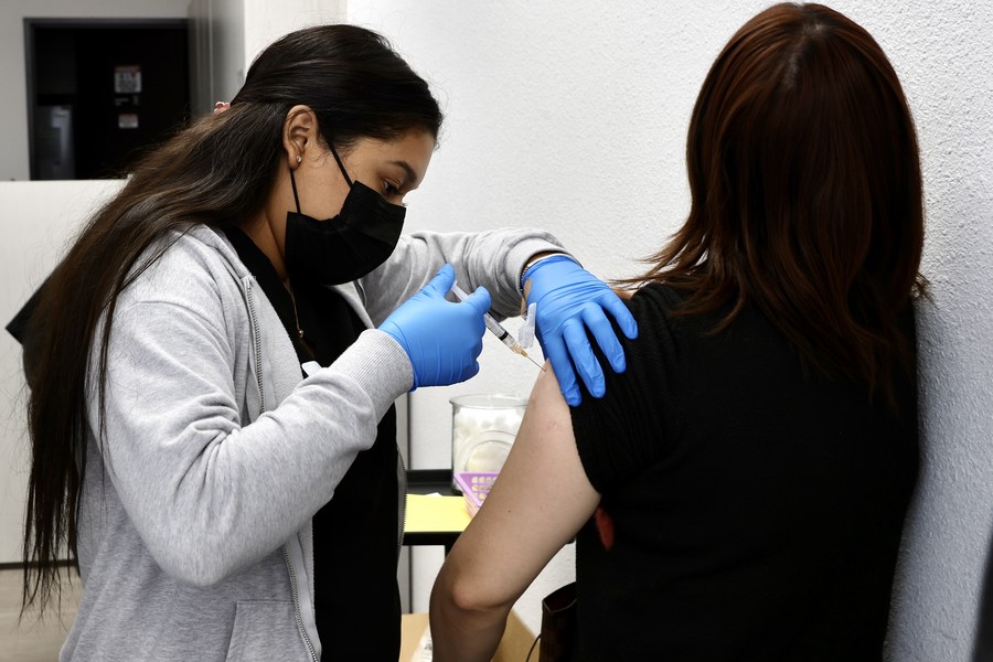 U.S. starts clinical trial for universal flu vaccine-Xinhua